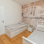 Dalomar Apartmán *