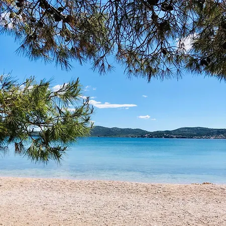 Dalomar Biograd Na Moru