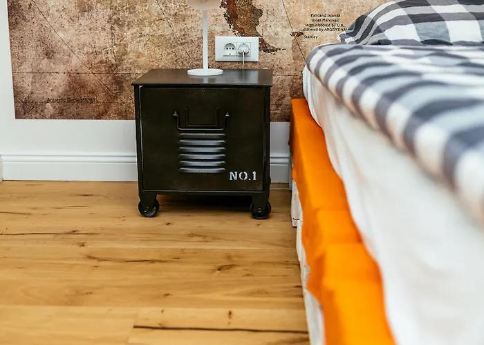 Dalomar ביוגראד נה מורו